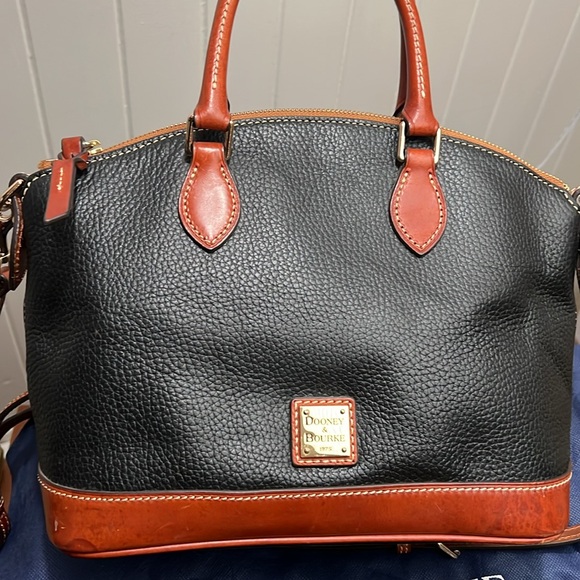 Great Condition Dooney & Bourke Black/Tan Bag w/ Atrap and dust bag - Picture 6 of 11